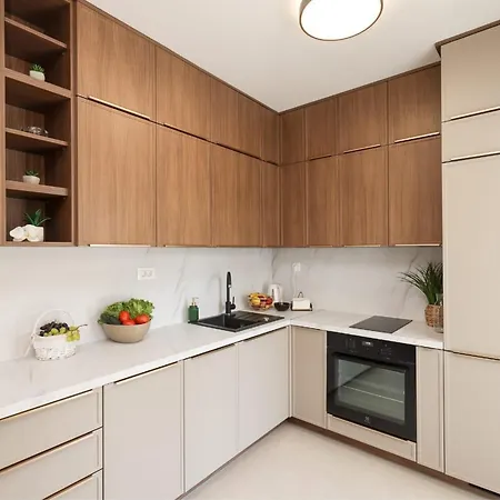 Bokan Luxury 1 Bdr W Parking *
