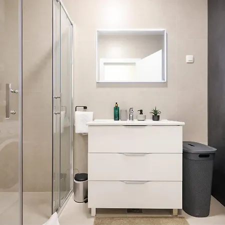 Lejlighed Bokan Luxury 1 Bdr W Parking